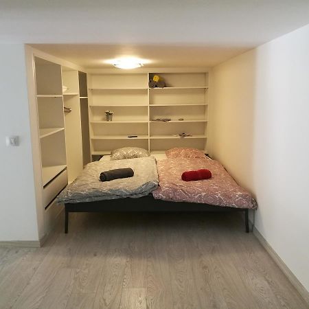 Trinity Residence Praag Buitenkant foto