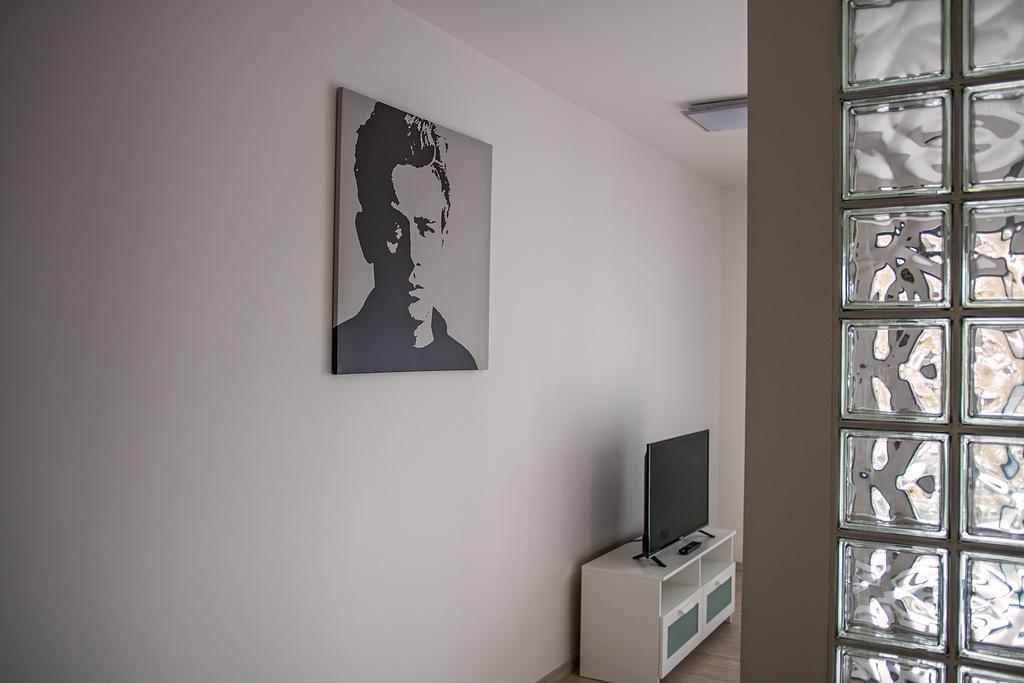Trinity Residence Praag Buitenkant foto